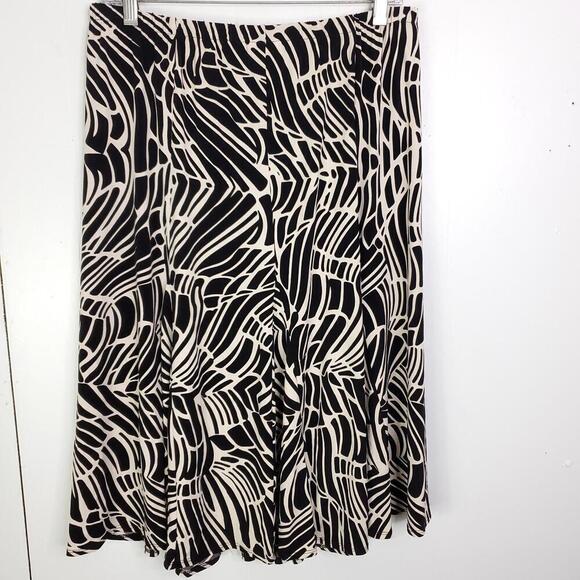 Chicos Skirt Womens XL Size 2 Abstract Exotic Artsy Print Stretchy Pull On - Picture 6 of 8